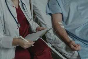 PALMED cere retragerea proiectului CNAS, avertizând că noile reguli pot întârzia tratamentele pacienţilor